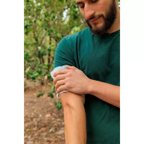 Mosquito Guard Mosquito Repellent Wipes Travel - DEET Free 20 Bug Wipes Repellent Individually Wrapped - Travel Size Mosquito Repellent For Patio - Camping Bug Repellent Wipes - Insect Repellent Wipes