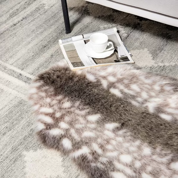 Phantoscope Faux Fur Rug Fluffy Soft Faux Fox Fur Area Rugs for Bedroom Livingroom Kids Room Decor Shaggy Fur Rugs AntiSkid Beige 2 x 3 FeetDark Coffee
