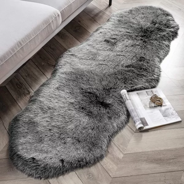 Phantoscope Faux Fur Rug Fluffy Soft Faux Fox Fur Area Rugs for Bedroom Livingroom Kids Room DecorShaggy Fur Rugs AntiSkid White Brown 2 x 6 FeetBlack White