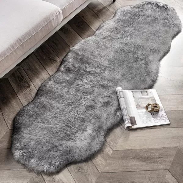 Phantoscope Faux Fur Rug Fluffy Soft Faux Fox Fur Area Rugs for Bedroom Livingroom Kids Room DecorShaggy Fur Rugs AntiSkid White Brown 2 x 6 FeetBlack