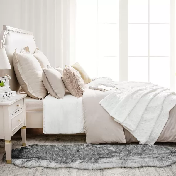 Phantoscope Faux Fur Rug Fluffy Soft Faux Fox Fur Area Rugs for Bedroom Livingroom Kids Room DecorShaggy Fur Rugs AntiSkid White Brown 2 x 6 FeetBlack