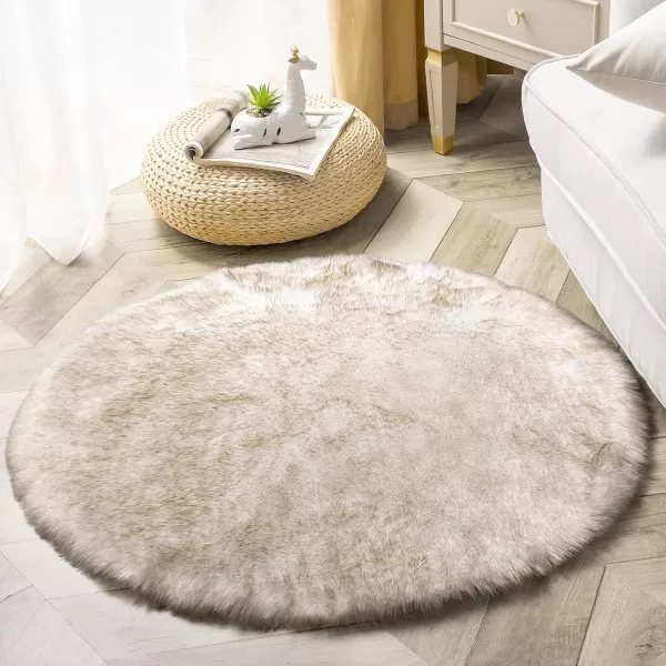 Phantoscope Faux Fur Rug Fluffy Soft Faux Fox Fur Area Rugs for Bedroom Livingroom Kids Room DecorShaggy Fur Rugs AntiSkid White Brown 2 x 6 FeetWhite Brown
