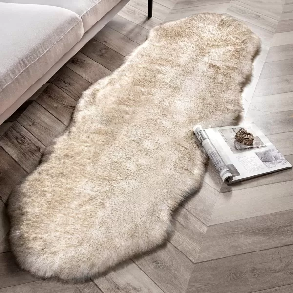 Phantoscope Faux Fur Rug Fluffy Soft Faux Fox Fur Area Rugs for Bedroom Livingroom Kids Room DecorShaggy Fur Rugs AntiSkid White Brown 2 x 6 FeetWhite Brown