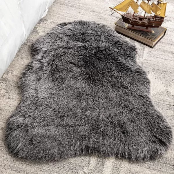 Phantoscope Faux Fur Rug Fluffy Soft Faux Fox Fur Area Rugs for Bedroom Livingroom Kids Room DecorShaggy Fur Rugs AntiSkid White Brown 2 x 6 FeetBlack White