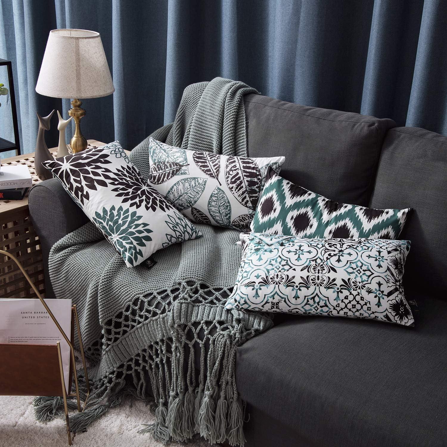imagePhantoscope Set of 4 New Living Series Leaf Geometric Throw Decorative Velvet Pillow Cover Cushion Cover Christmas Green 18 x 18 inches 45 x 45 cmBlack