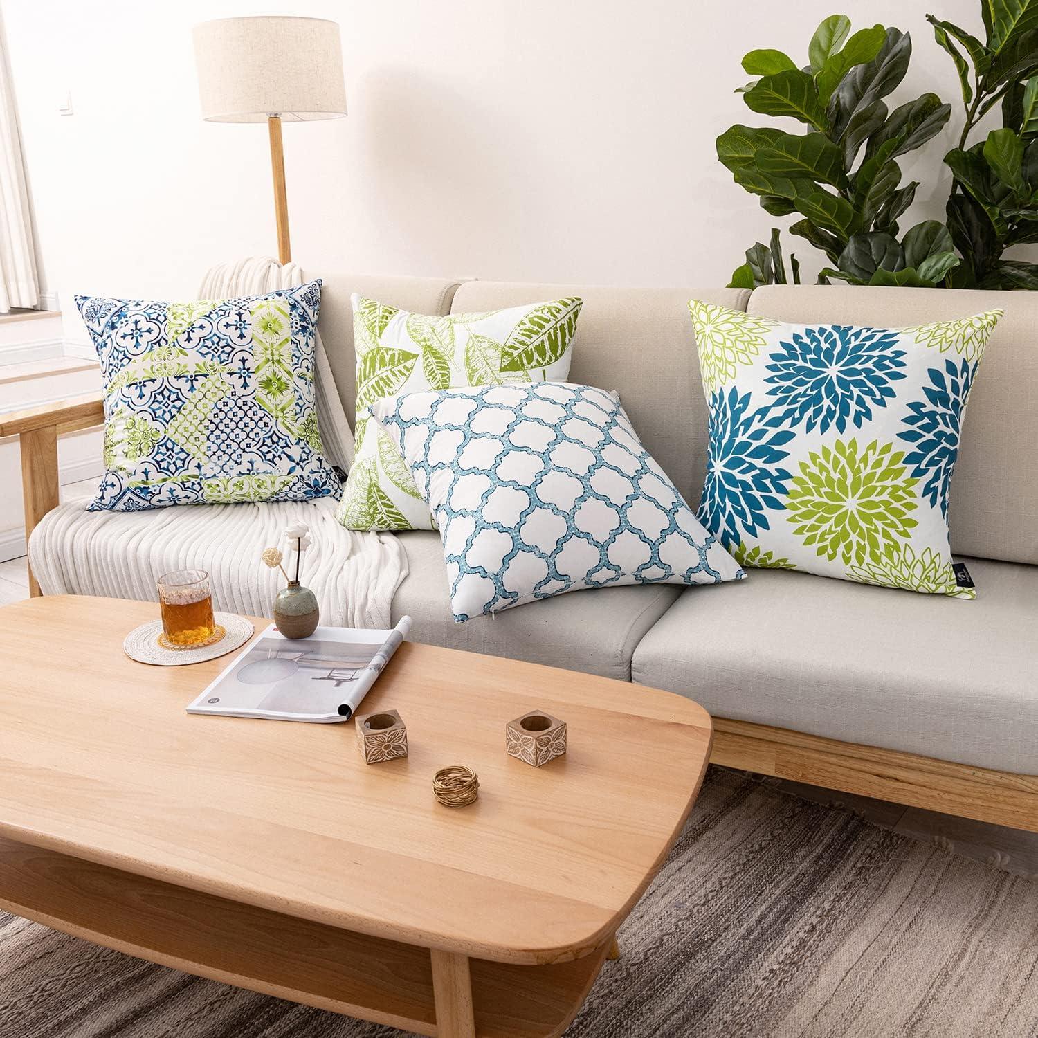 imagePhantoscope Set of 4 New Living Series Leaf Geometric Throw Decorative Velvet Pillow Cover Cushion Cover Christmas Green 18 x 18 inches 45 x 45 cmBlue