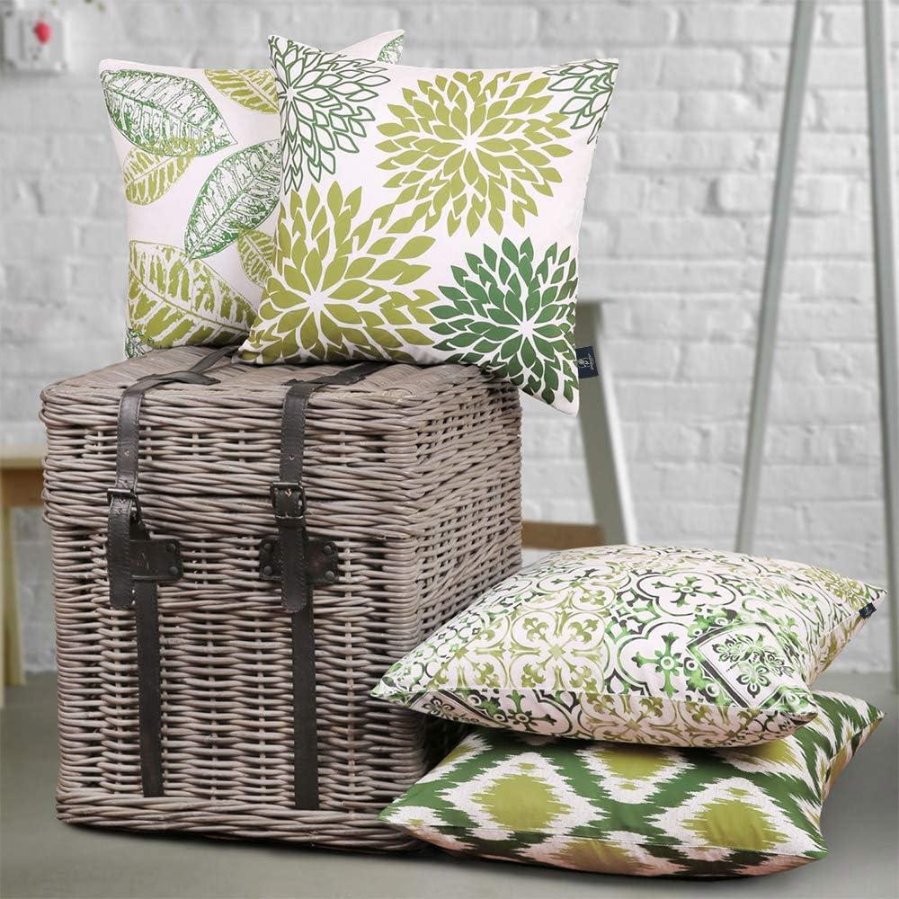 imagePhantoscope Set of 4 New Living Series Leaf Geometric Throw Decorative Velvet Pillow Cover Cushion Cover Christmas Green 18 x 18 inches 45 x 45 cmDark Green