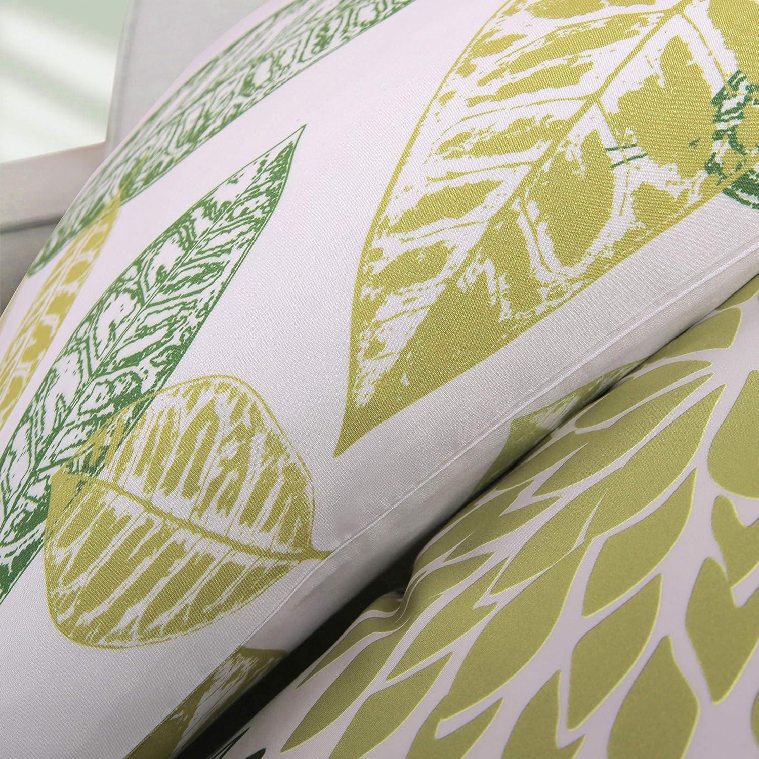 imagePhantoscope Set of 4 New Living Series Leaf Geometric Throw Decorative Velvet Pillow Cover Cushion Cover Christmas Green 18 x 18 inches 45 x 45 cmDark Green