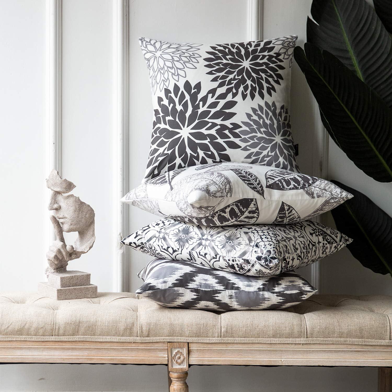 imagePhantoscope Set of 4 New Living Series Leaf Geometric Throw Decorative Velvet Pillow Cover Cushion Cover Christmas Green 18 x 18 inches 45 x 45 cmGrey