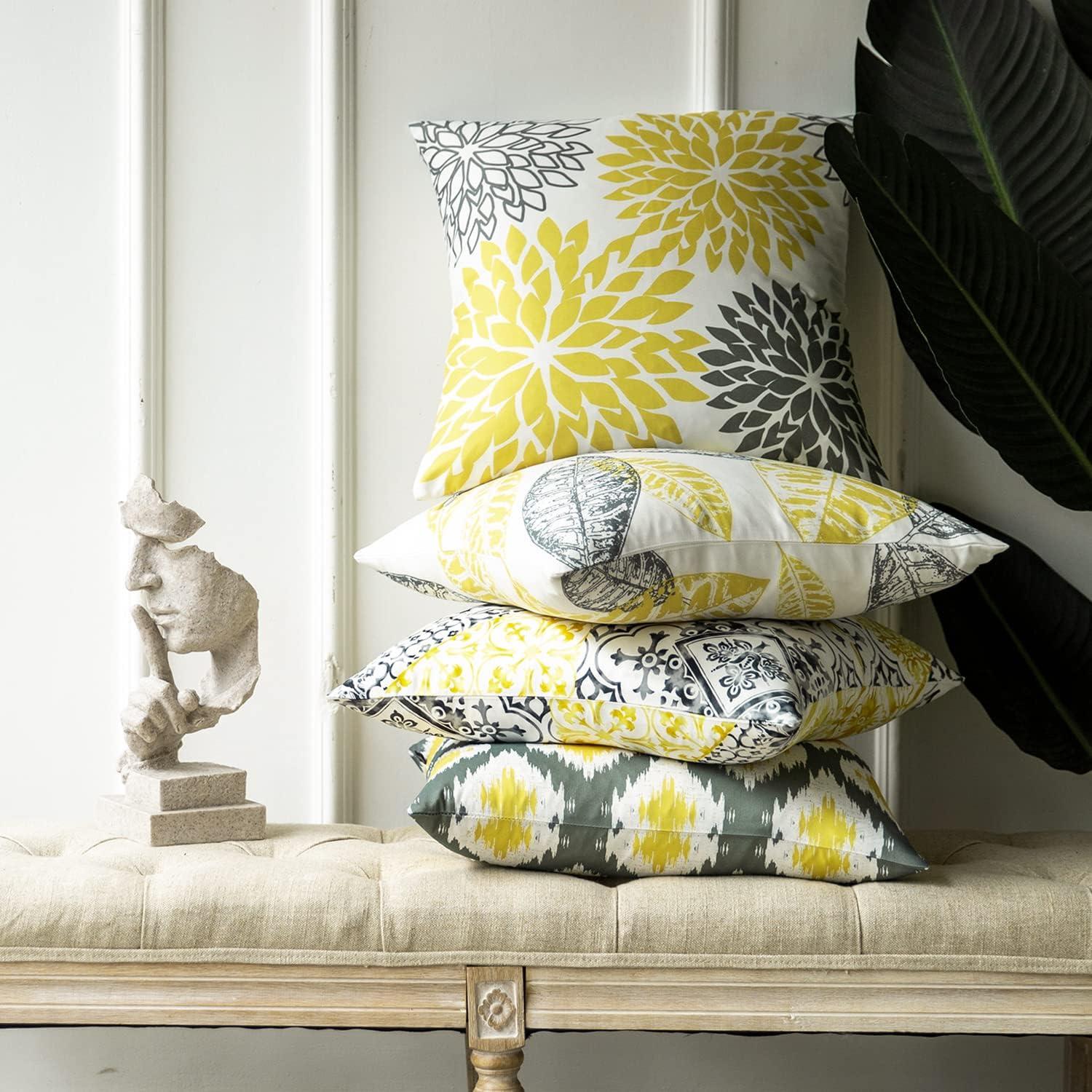imagePhantoscope Set of 4 New Living Series Leaf Geometric Throw Decorative Velvet Pillow Cover Cushion Cover Christmas Green 18 x 18 inches 45 x 45 cmYellow