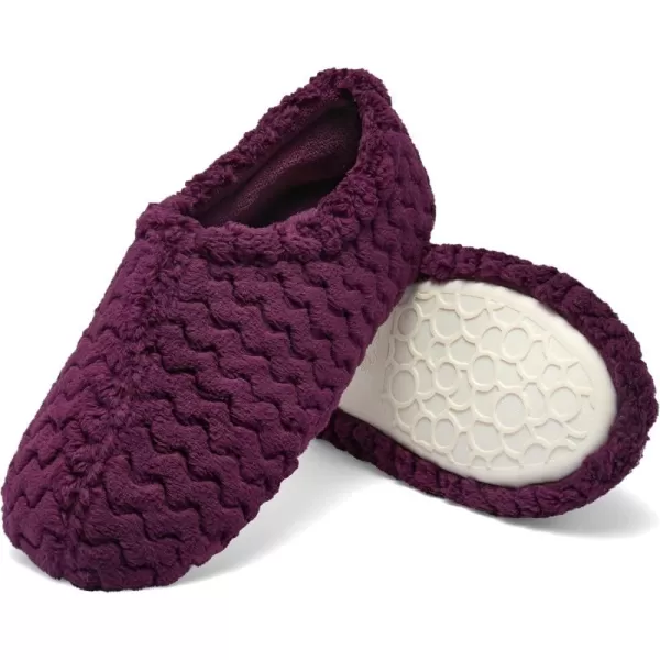 imageFruit of the Loom Womens Chevron Closed Back Slipper  Comfortable Memory Foam Sole IndoorOutdoor Machine WashableGrape