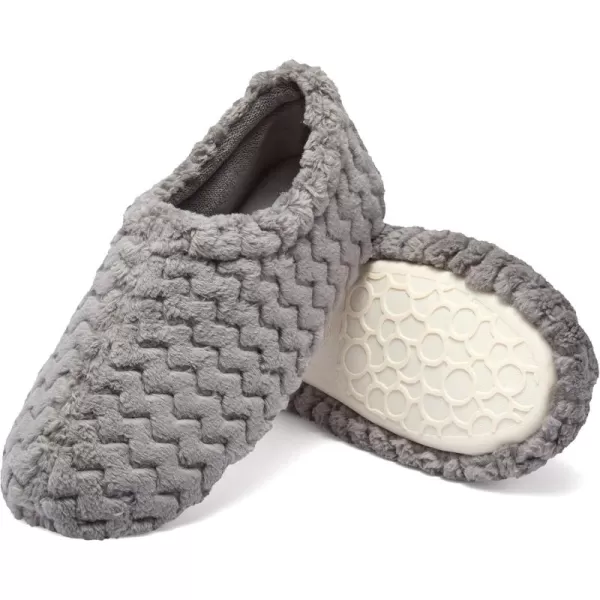 imageFruit of the Loom Womens Chevron Closed Back Slipper  Comfortable Memory Foam Sole IndoorOutdoor Machine WashableGrey