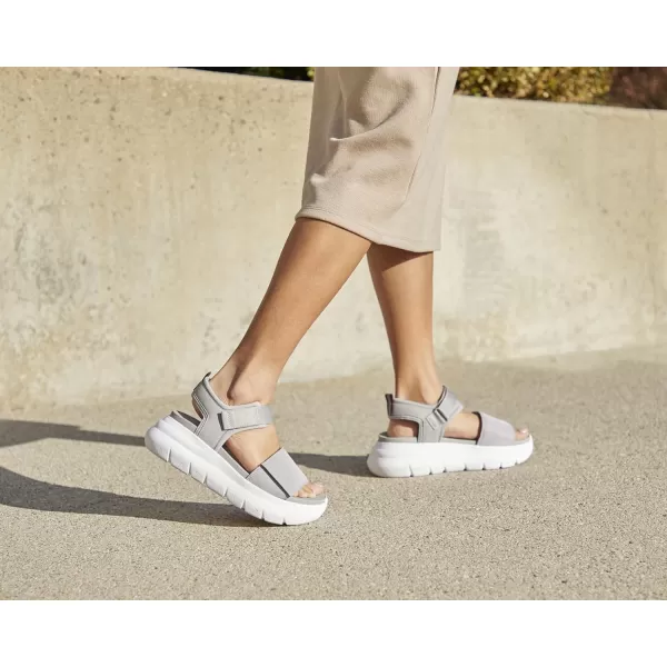 Dearfoams Women's Lightweight Comfortable Adjustable Platform Sandal