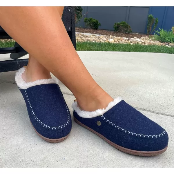 Dearfoams Women's Alpine Bern Clog Slipper