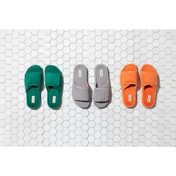 imageDearfoams Mens Adjustable IndoorOutdoor Memory Foam Machine Washable Summer Slide SlipperBlack
