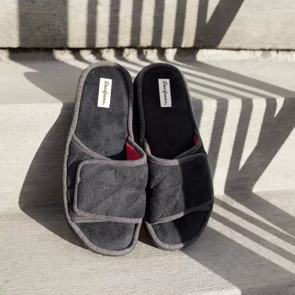 imageDearfoams Mens Adjustable IndoorOutdoor Memory Foam Machine Washable Summer Slide SlipperBlack Quilted