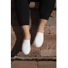 imageDearfoams Womens SlipOn Lightweight Comfortable Sophie LoaferWhite