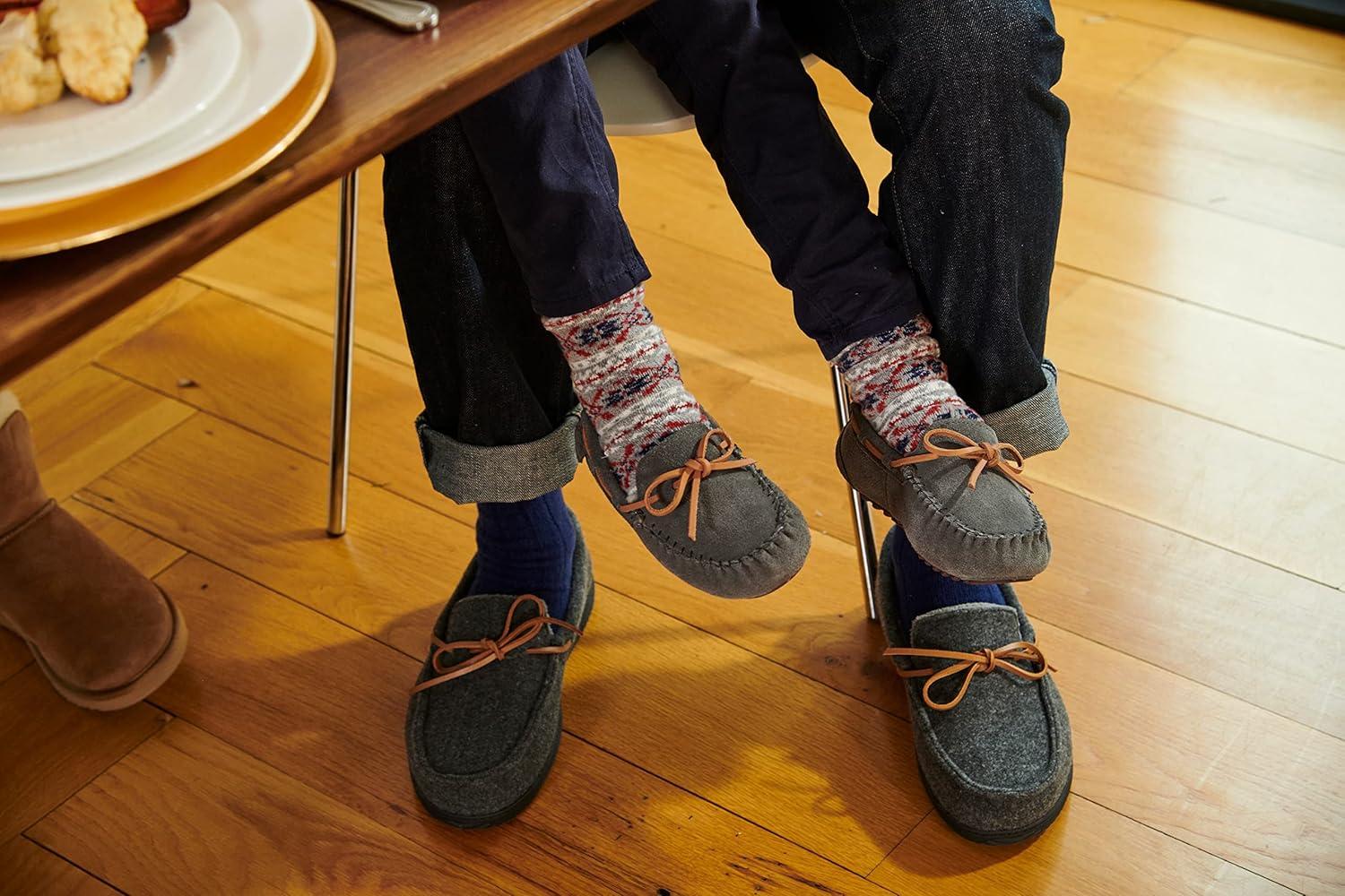 imageDearfoams Mens Woodstock Energy Return Comfort IndoorOutdoor Memory Foam Moccasin with Tie SlipperDark Heather Grey Wool Blend