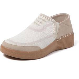 imageDearfoams Womens Lee Lightweight Easy onOff Knit SneakerTan