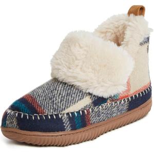 image:imageDearfoams Womens Moritz Mountain Energy Return Technology BootieNavy Plaid