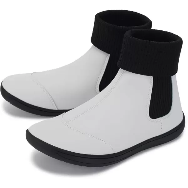 W821 | White Black