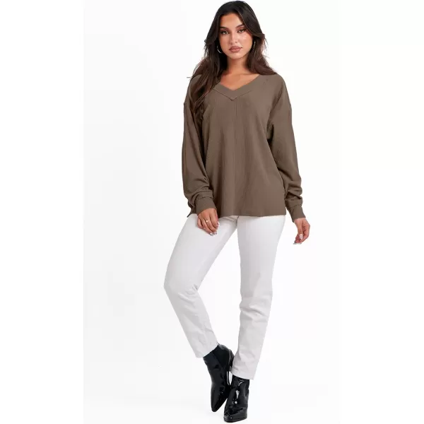 imageANRABESS Women Long Sleeve Shirt V Neck Off Shoulder Oversized Knit Pullover Sweatshirt Loose High Low Fall Tunic TopsBrown