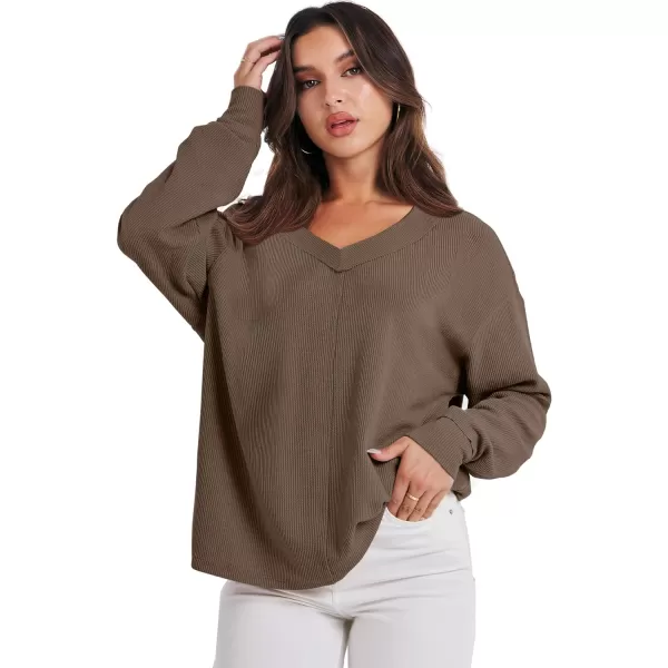 imageANRABESS Women Long Sleeve Shirt V Neck Off Shoulder Oversized Knit Pullover Sweatshirt Loose High Low Fall Tunic TopsBrown