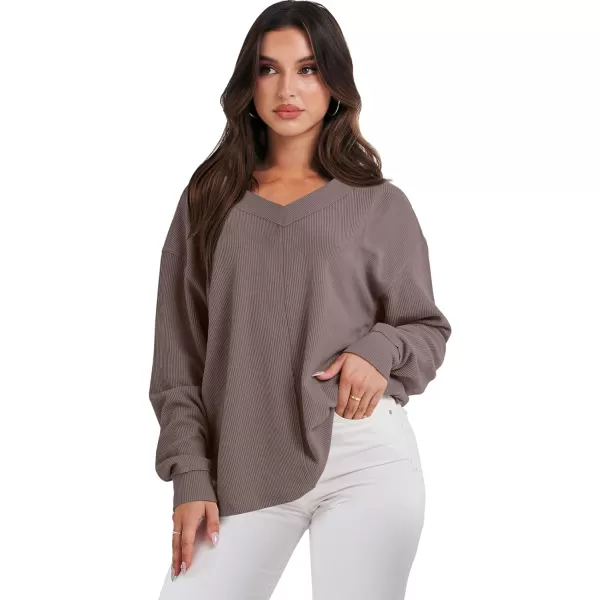 imageANRABESS Women Long Sleeve Shirt V Neck Off Shoulder Oversized Knit Pullover Sweatshirt Loose High Low Fall Tunic TopsLight Brown