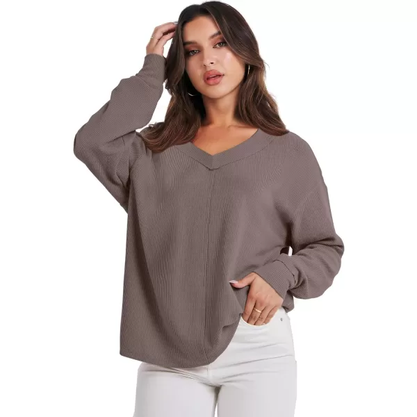 imageANRABESS Women Long Sleeve Shirt V Neck Off Shoulder Oversized Knit Pullover Sweatshirt Loose High Low Fall Tunic TopsLight Brown