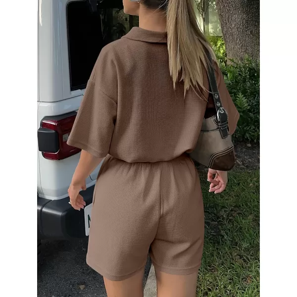 imageANRABESS Womens 2 Piece Outfits Half Zip Lapel Collar Short Sleeve Drawstring Crop Tops Short Pants Lounge Sets SweatsuitBrown