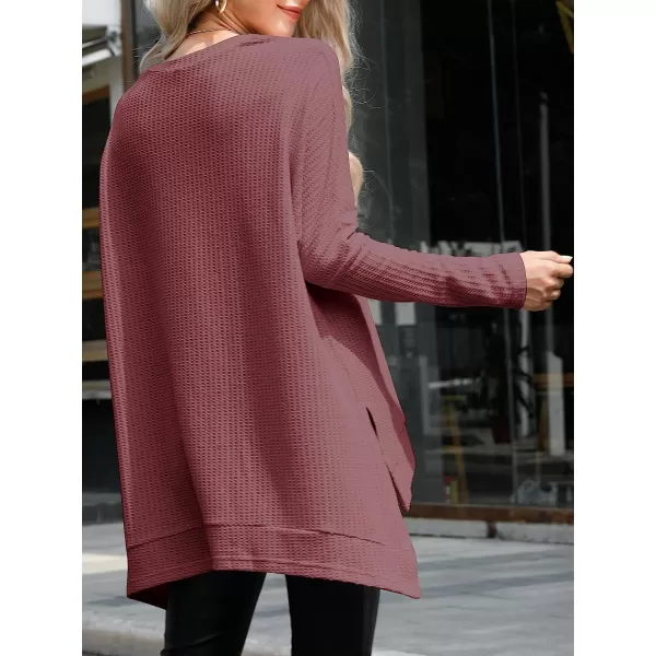 imageANRABESS Womens Sweater Oversized Turtleneck Long Batwing Sleeve Waffle Knit Casual Loose Split Hem Tunic Pullover TopsRust