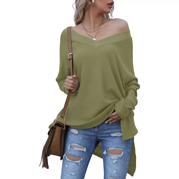 imageANRABESS Womens Sweater Oversized Turtleneck Long Batwing Sleeve Waffle Knit Casual Loose Split Hem Tunic Pullover TopsVneck Army Green