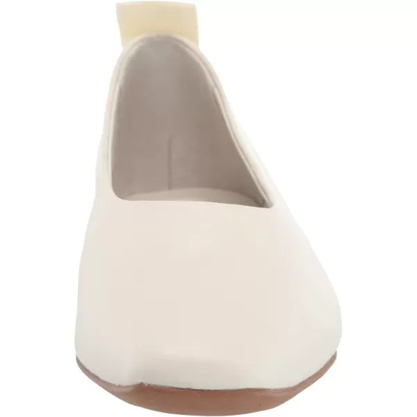 Franco Sarto Womens Vana Slip on Ballet FlatWhite Leather