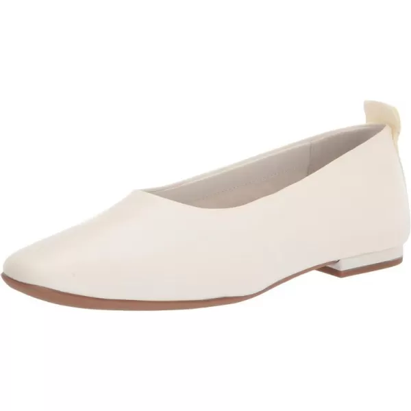 Franco Sarto Womens Vana Slip on Ballet FlatWhite Leather