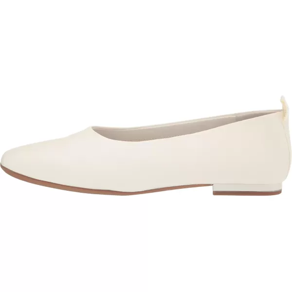 Franco Sarto Womens Vana FlatWhite Leather