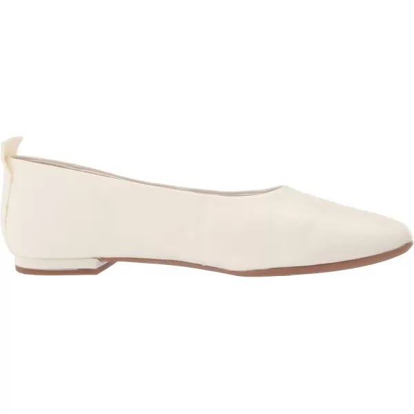 Franco Sarto Womens Vana FlatWhite Leather