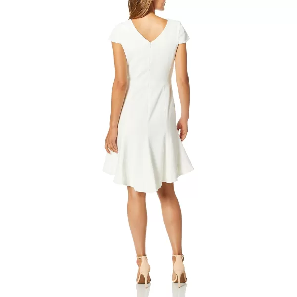 Dress the Population Womens Size Bettie Sleeve Plunging Fit amp Flare Short Dress PlusOffwhite