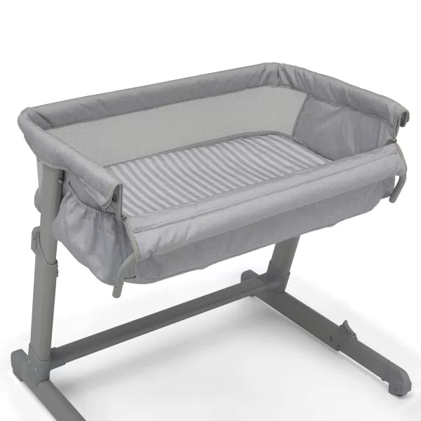 GAP babyGap Whisper Bedside Bassinet Sleeper with Breathable Mesh and Adjustable Heights - Lightweight Portable Crib - Made with Sustainable Materials, Navy Camo